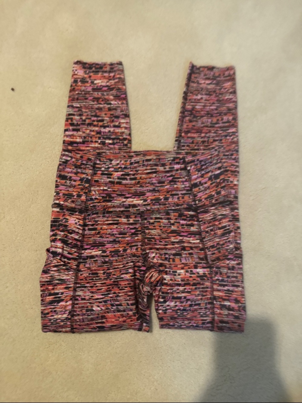 Lululemon Fast and Free Tight II 25" *Nulux
Flash Pleat Orange Multi